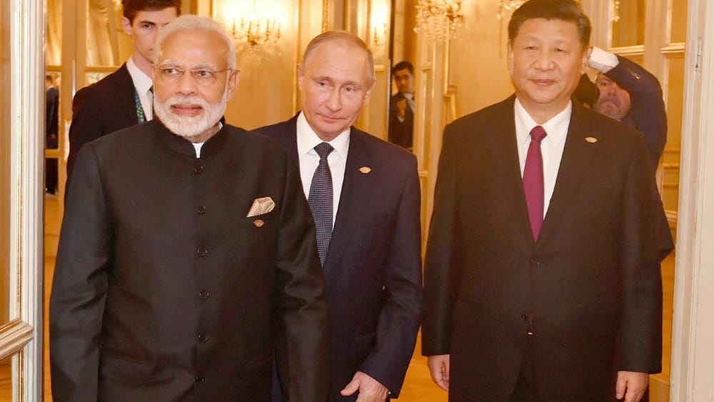 Trumps Zollkrieg schweißt Indien, Russland und China zusammen Beitragsbild
