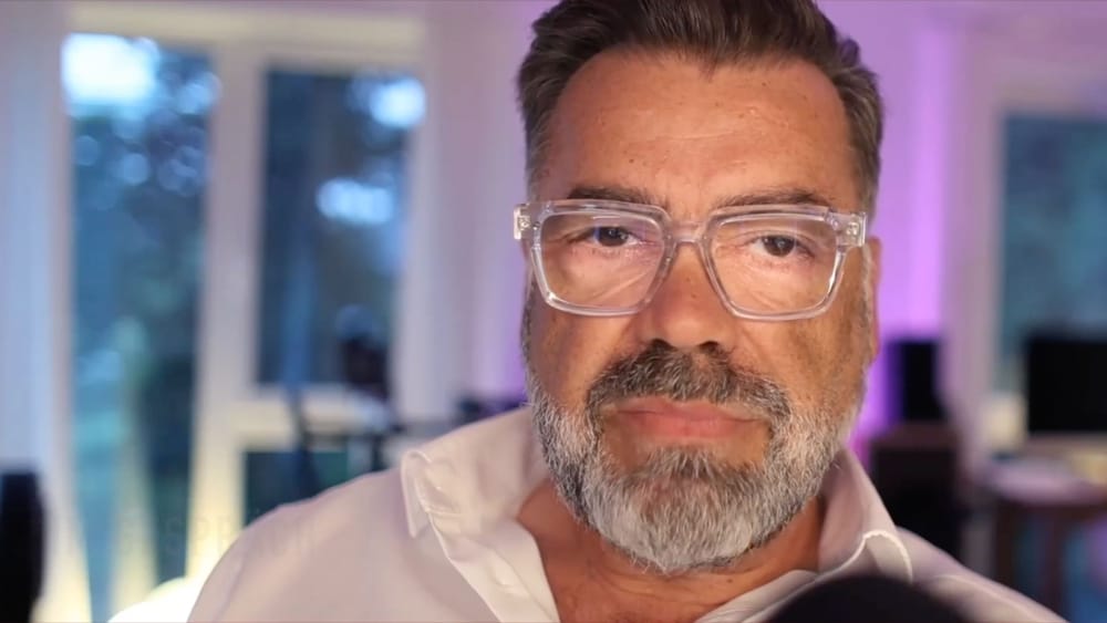 Spotlight: Tom Lausen über sich verselbstständigende KI Beitragsbild