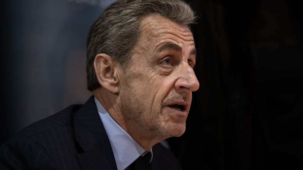 Ex-Präsident Nicolas Sarkozy beginnt Haftstrafe in Paris Beitragsbild