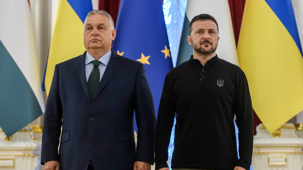 „Brief aus Budapest #6“: Hält die Angst vor dem Krieg Orbán an der Macht? | Von Gábor Stier Beitragsbild