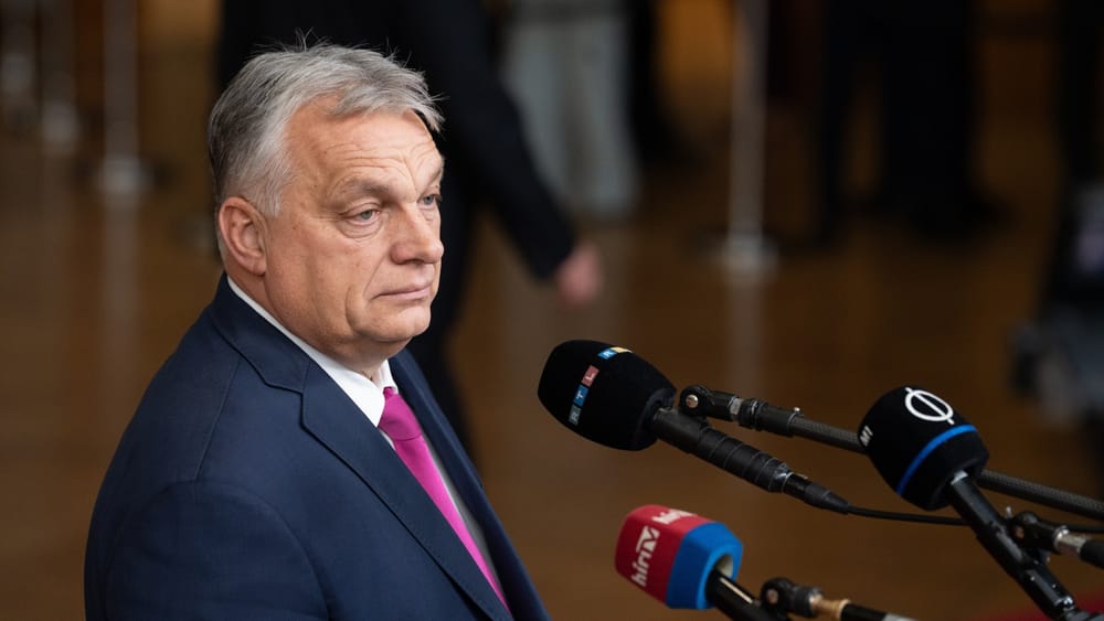 „Brief aus Budapest #7“: Trump macht Kampagne für Orbán  | Von Gábor Stier Beitragsbild