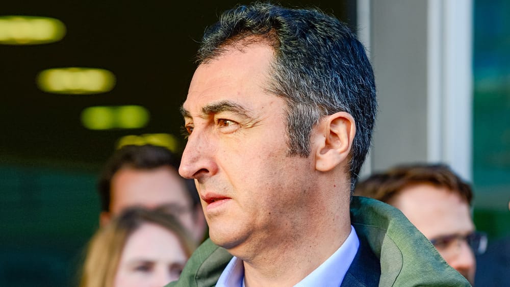 Grüne und CDU einigen sich auf Koalitionsvertrag in Baden-Württemberg Beitragsbild
