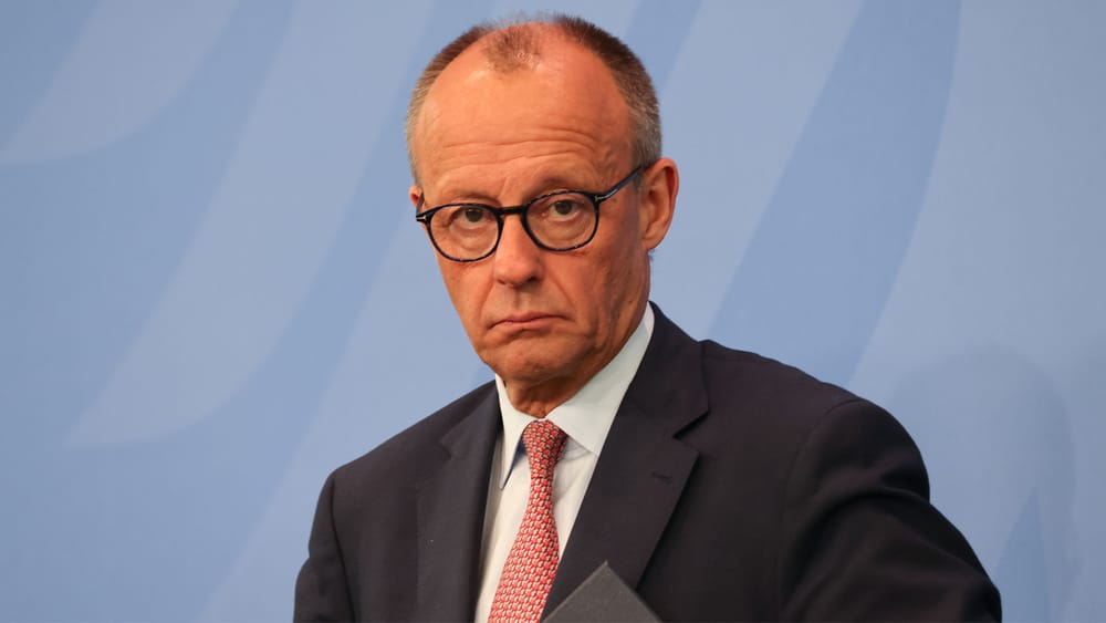 Merz stellt Kabinettsumbau vor – Spahn-Rücktritt löst Kettenreaktion aus Beitragsbild