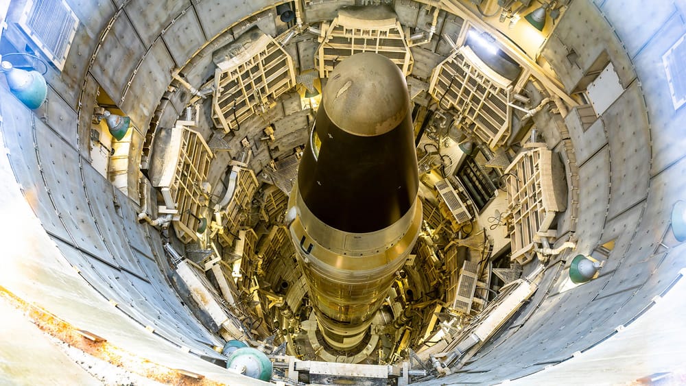 Atomkrieg: Die Abschaffung der Zweitschlagsgarantie | Von Dirk Ellerbrock Beitragsbild