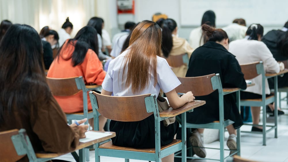 PISA-Tiefststand: Deutsche Schüler so schlecht wie nie Beitragsbild