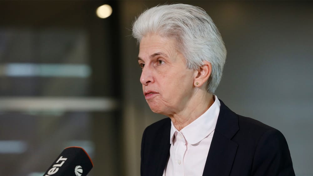 BSW geht juristisch gegen Strack-Zimmermann vor Beitragsbild
