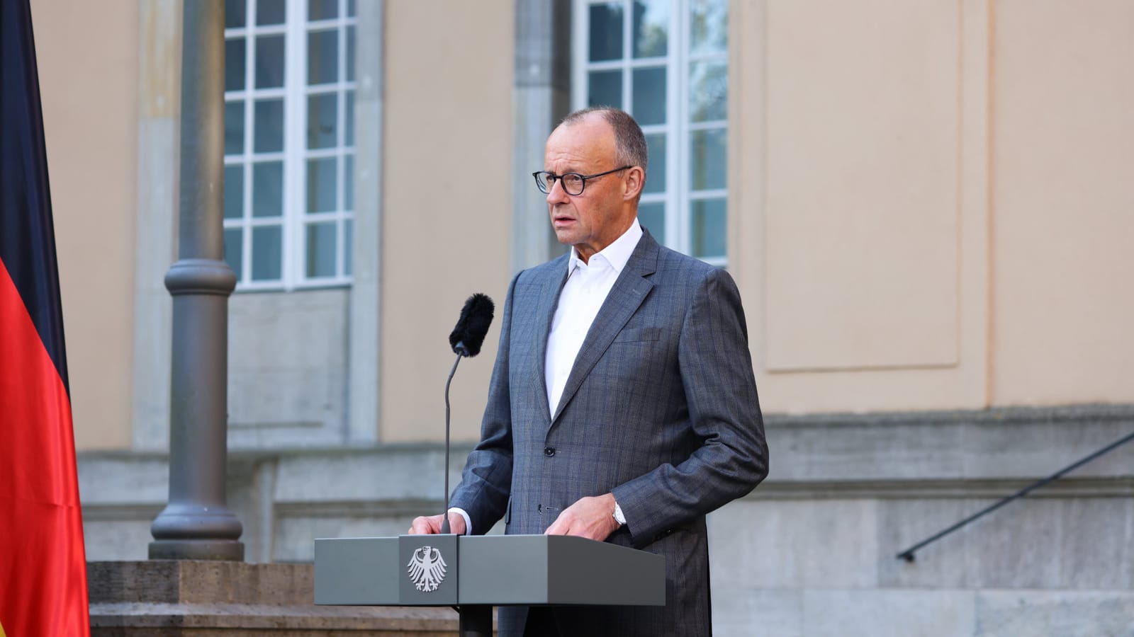 Der deutsche Bundeskanzler – ein Armutszeugnis | Von Uwe Froschauer und Georg Ohrweh