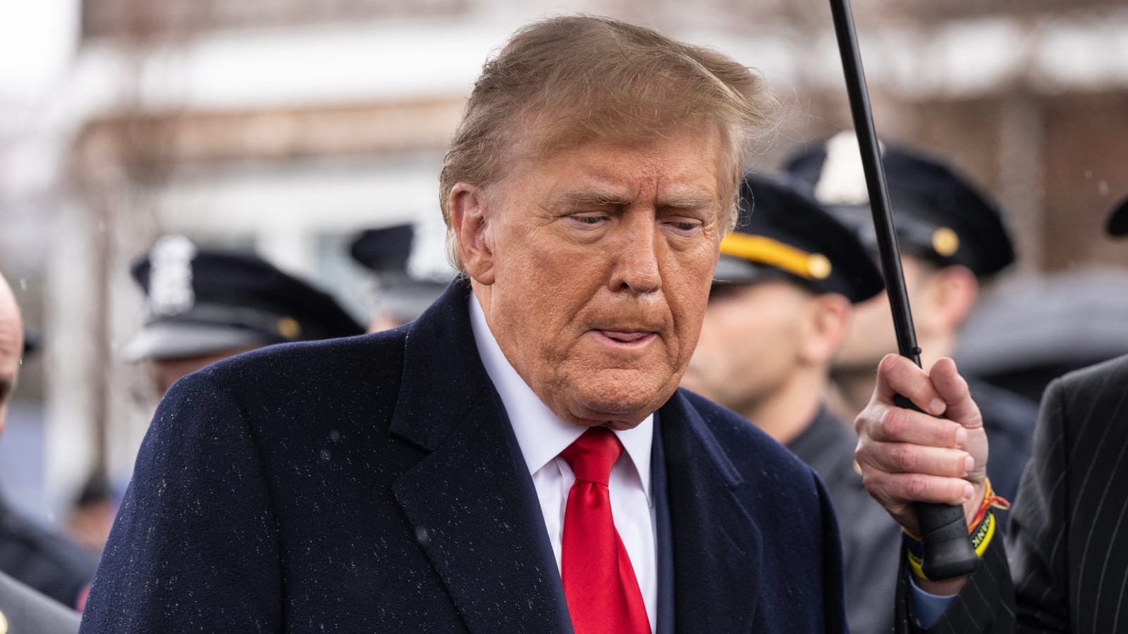 Donald Trump geht der Arsch auf Grundeis | Von Uwe Froschauer