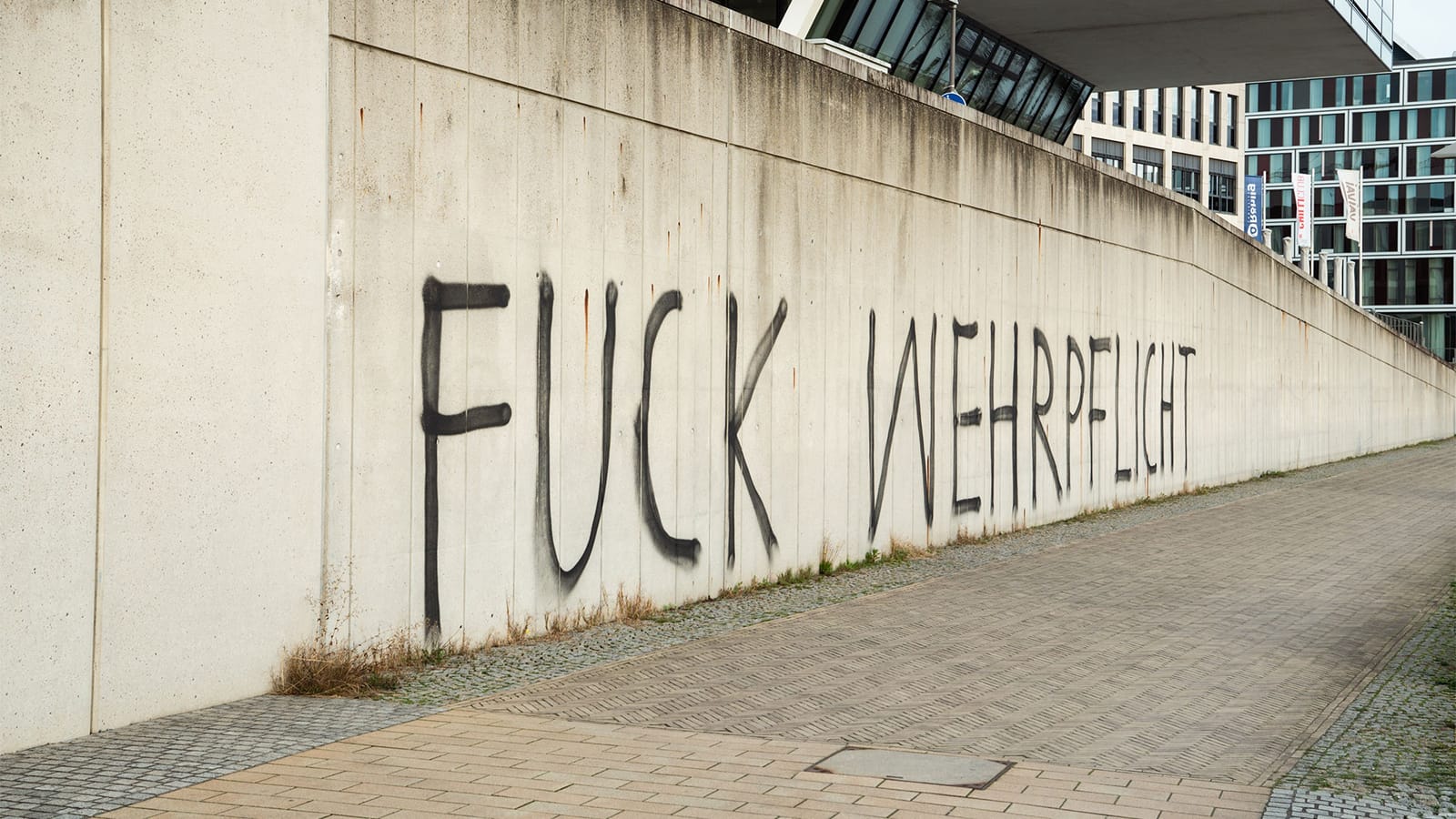 Ausreisegenehmigung für Wehrpflichtige ab sofort Pflicht