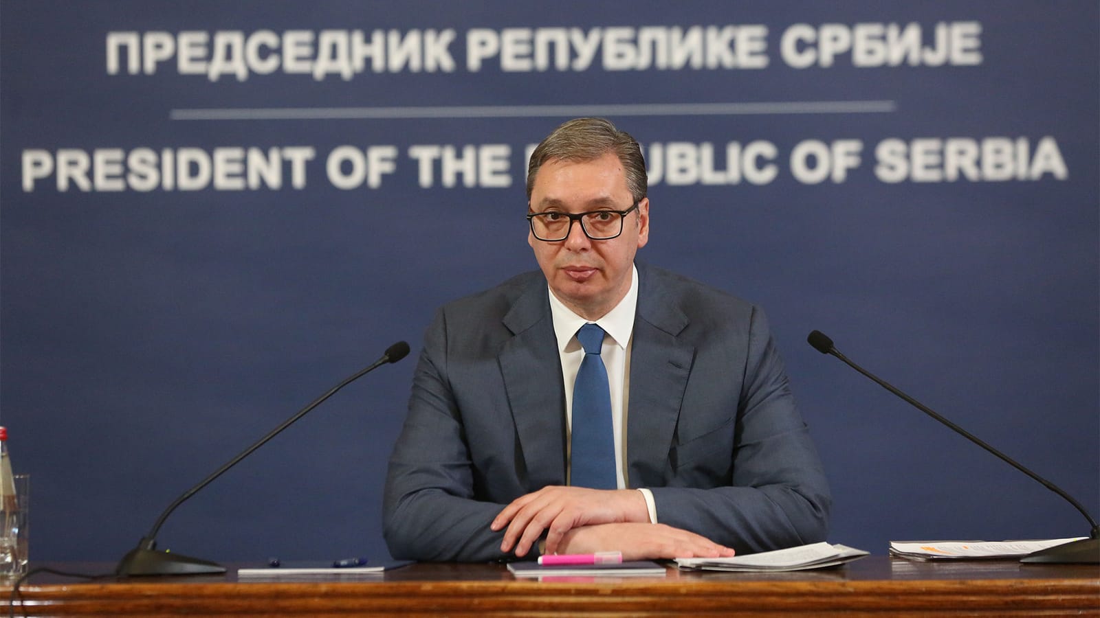 Vučić kündigt Rücktritt und Neuwahlen an