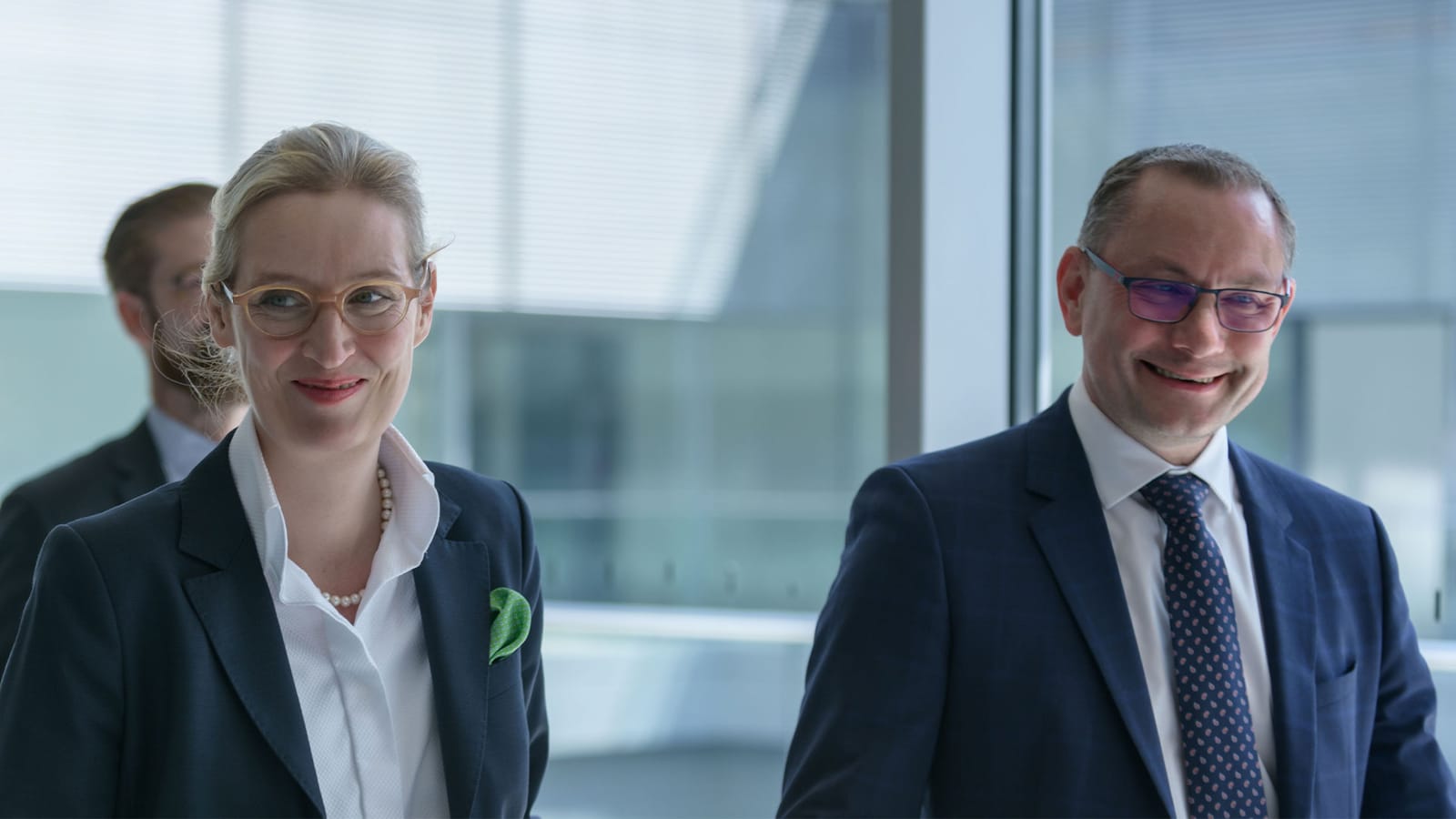 AfD bestätigt Führungsduo Weidel und Chrupalla in Erfurt