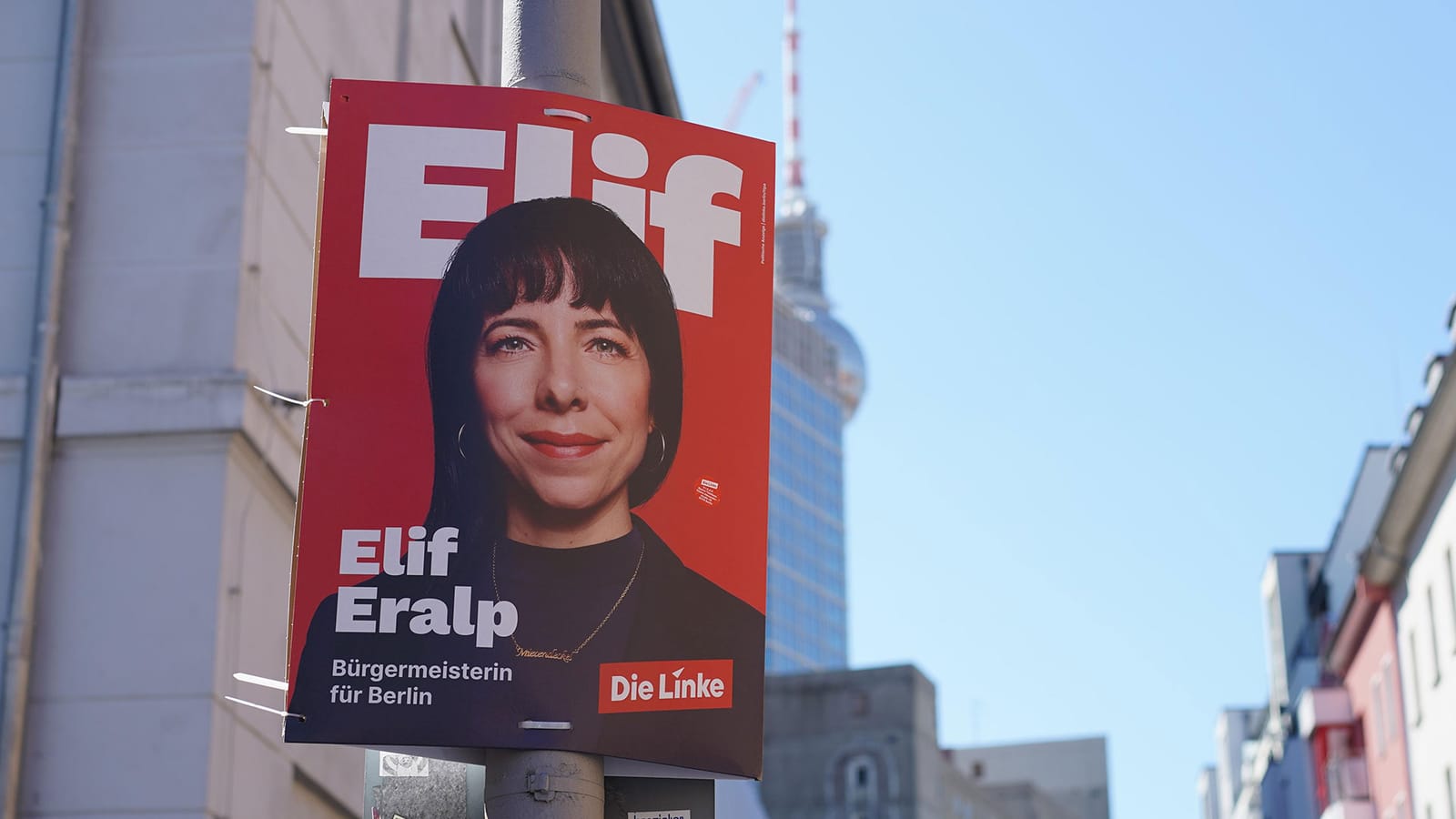 Linke, Grüne und SPD einigen sich auf Koalitionsverhandlungen in Berlin