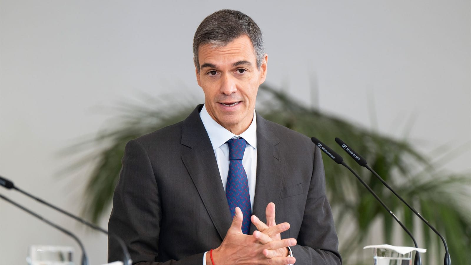Sánchez ruft in Spanien vorgezogene Neuwahlen für den 29. November aus