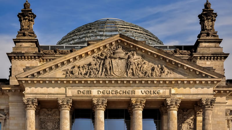 Abzocke mit System: Eliten zerstören Deutschland | Von Janine Beicht Beitragsbild