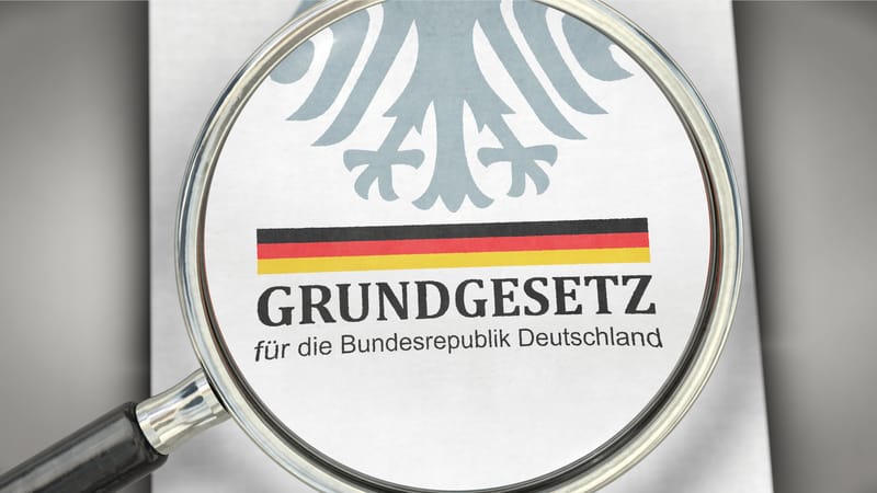 Die großen Lügen (Teil 16): Corona XV – Aushebelung des Grundgesetzes | Von Uwe Froschauer Beitragsbild